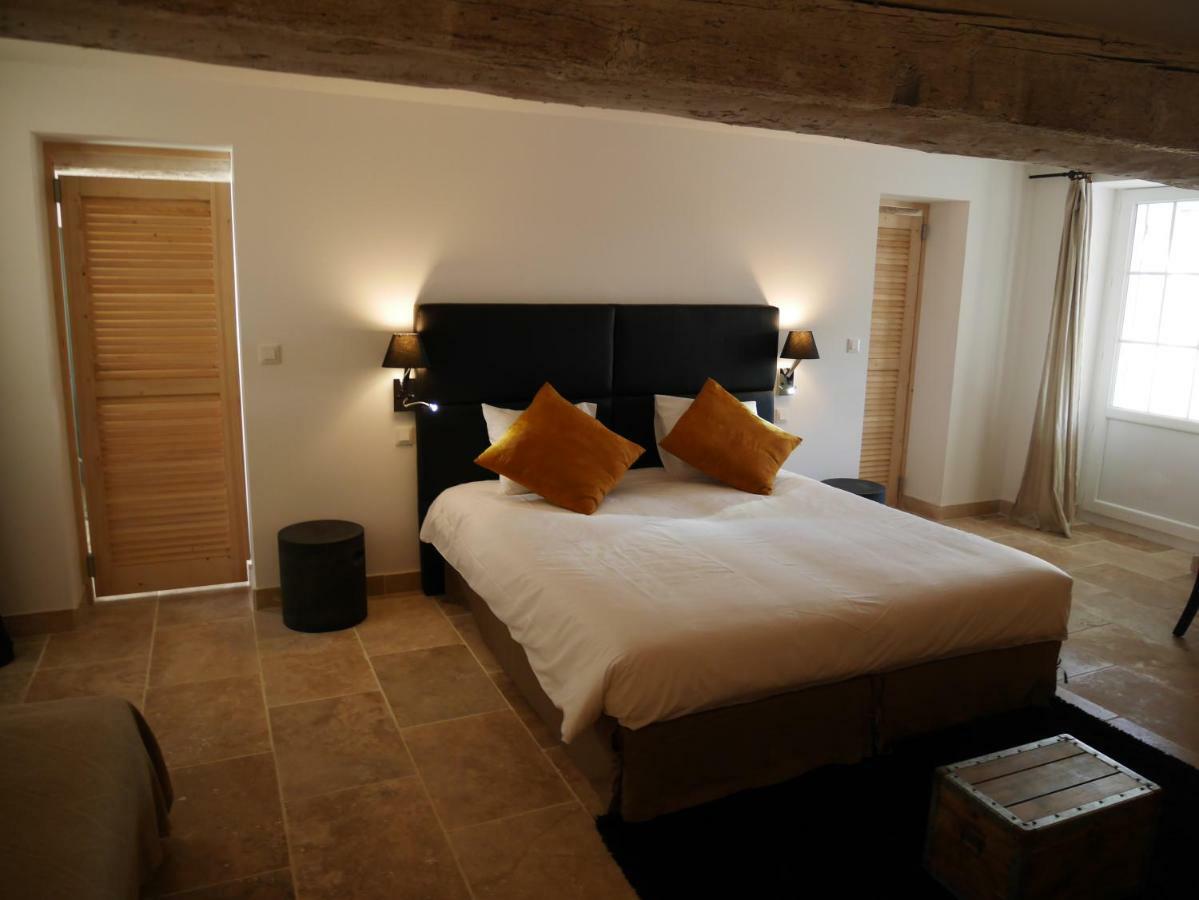 Mas Du Grand Bordes Bed & Breakfast Saint-Laurent-d'Aigouze Luaran gambar